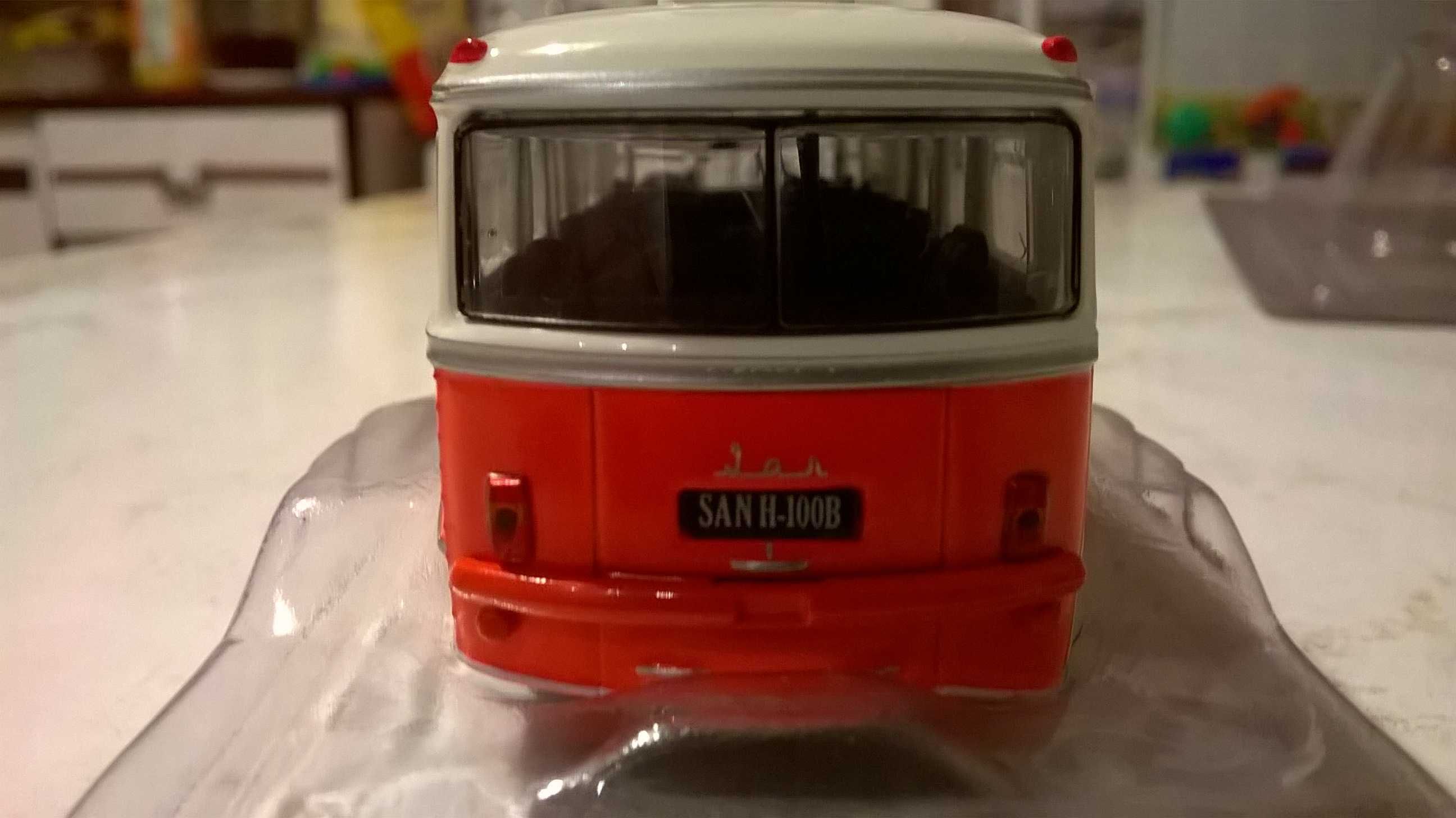 SAN H-100 B z logo WPK Katowice; metalowo-plastikowy; w skali 1:72