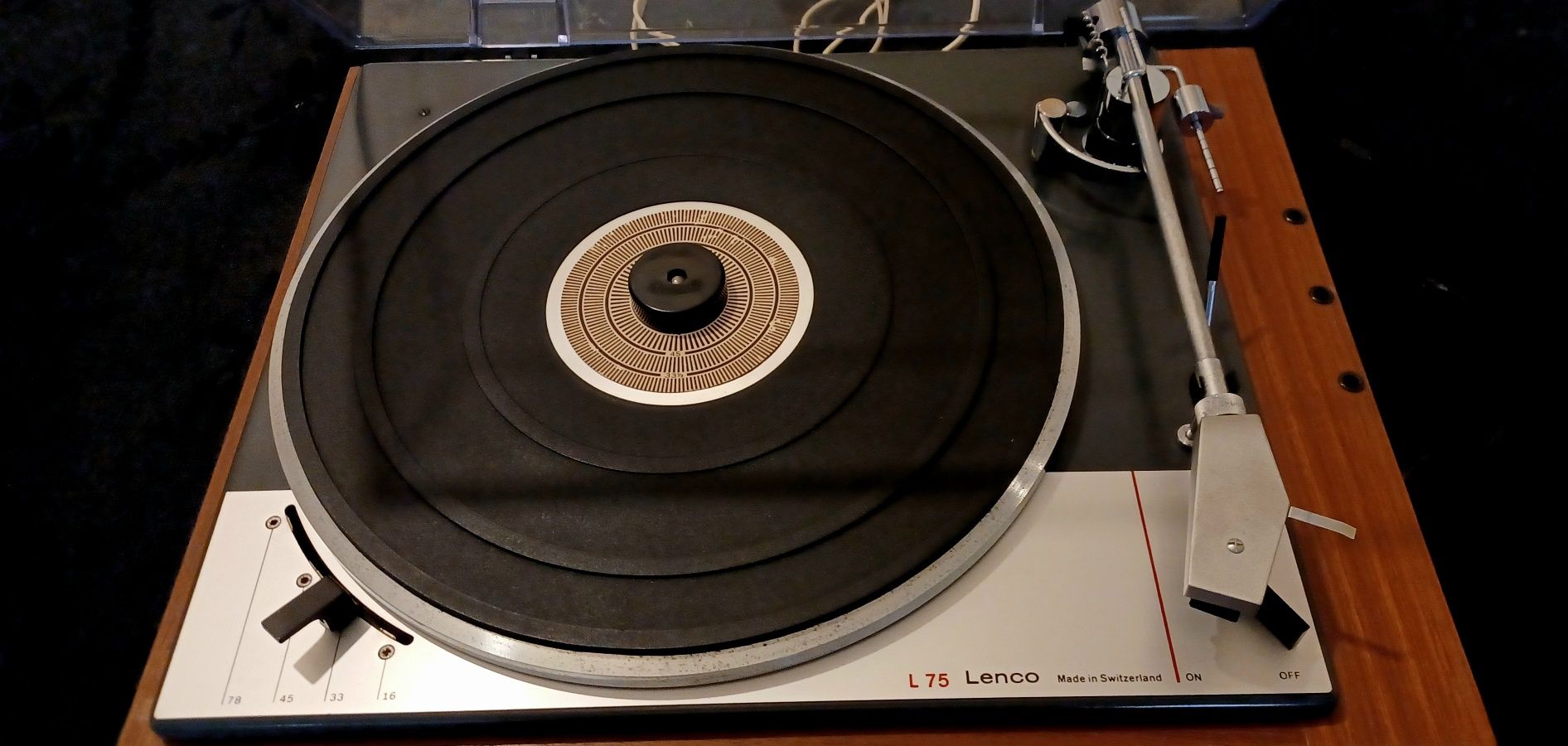 Gira-discos Lenco L75 em excelente estado
