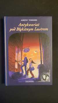 Książka Antykwariat pod Błękitnym Lustrem (M. Widmark)