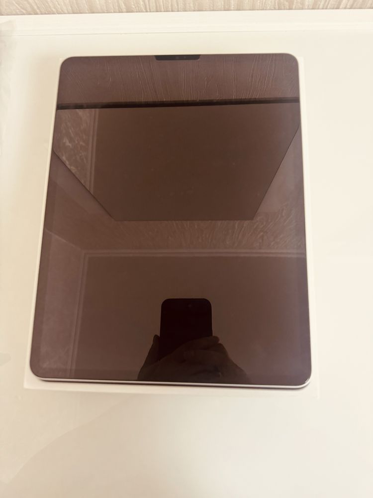 iPad pro 12,9 2022 року