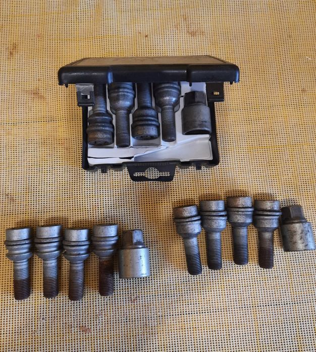 Ключ Секретка Volkswagen Tuareg, T5, Audi Q7, Porsche Cayenne,Amarok