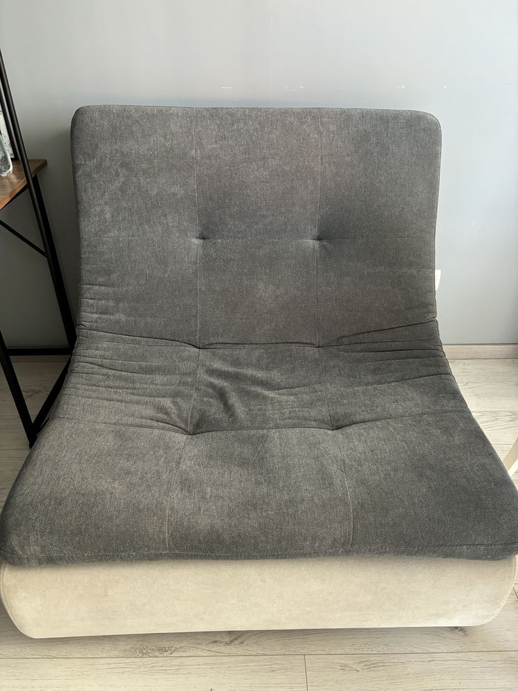 Мʼяке крісло (частина модулього дивану)