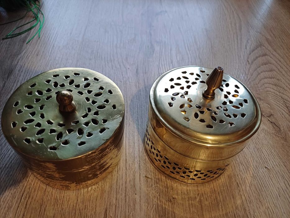 MOSIĄDZ puszki ozobne z MOSIĄDZU