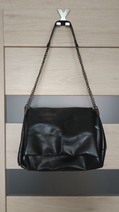 Czarna torebka damska