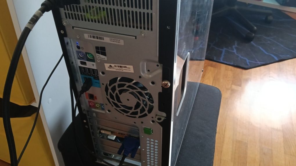 Computador i5 - 8 RAM - 300 GB