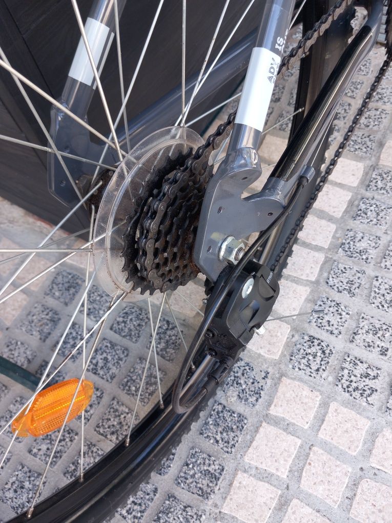 Bicicleta semi-nova