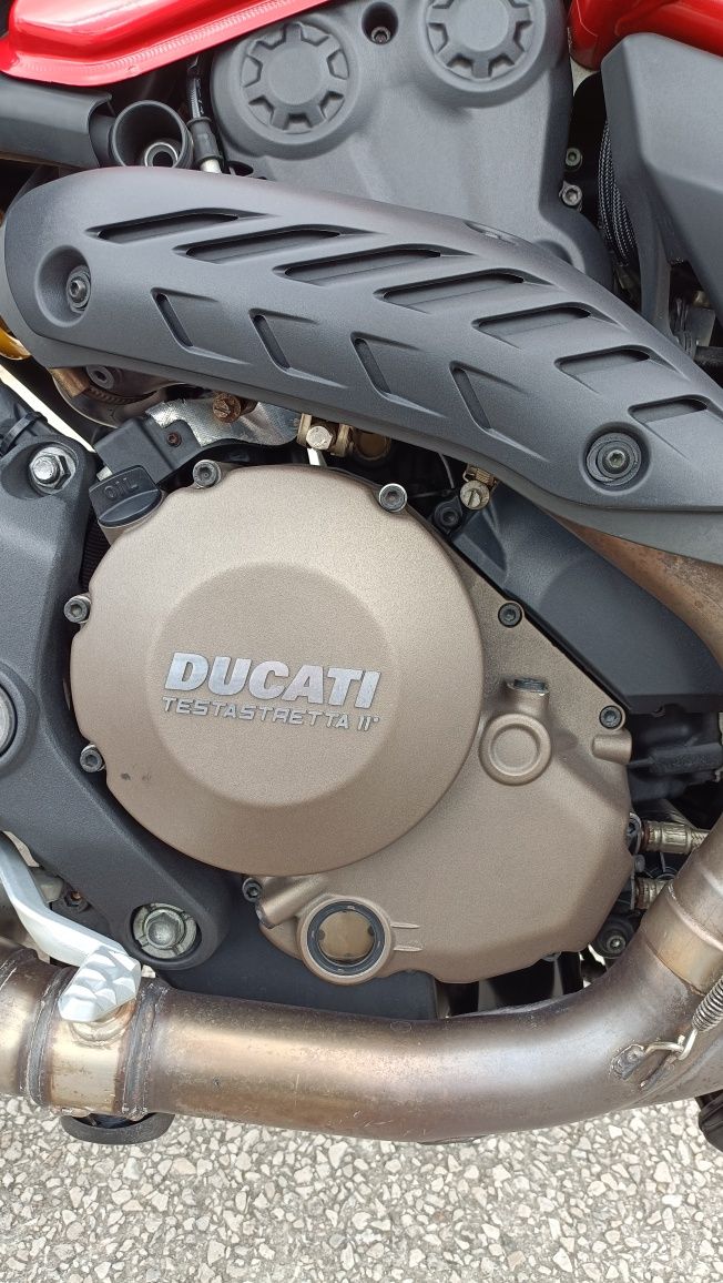 Ducati Monster 1200