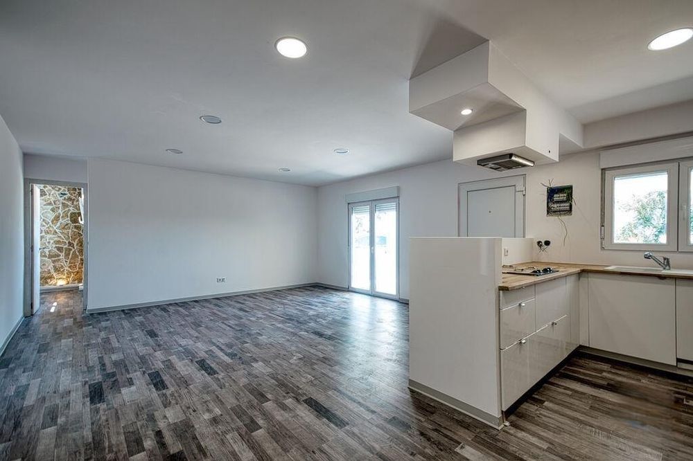 Moradia Térrea T3 NOVA! Quintinha 1200m2
