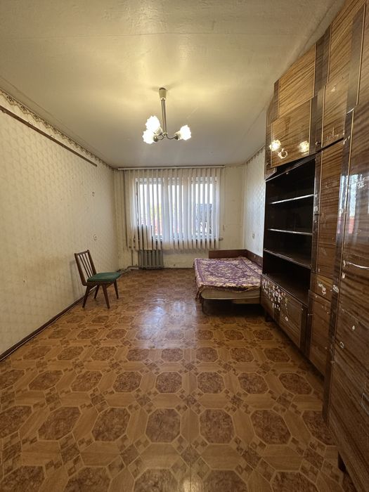 Продам 1-кв м. Бориспіль вул. Глибоцька  29 кв.м р-н 3 школи