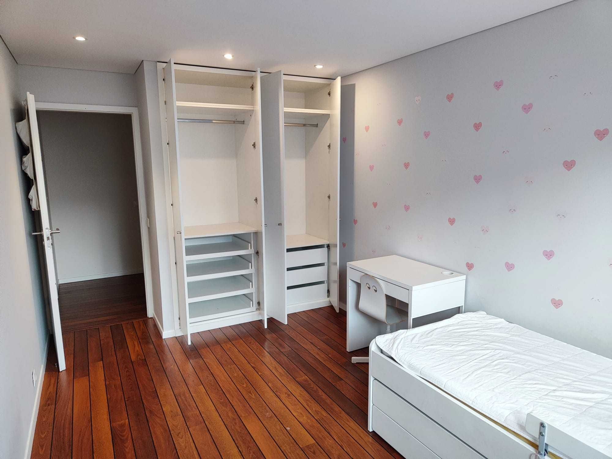 Arrenda-se apartamento T3 - Rua Manuel Bandeira - junto Av. Boavista