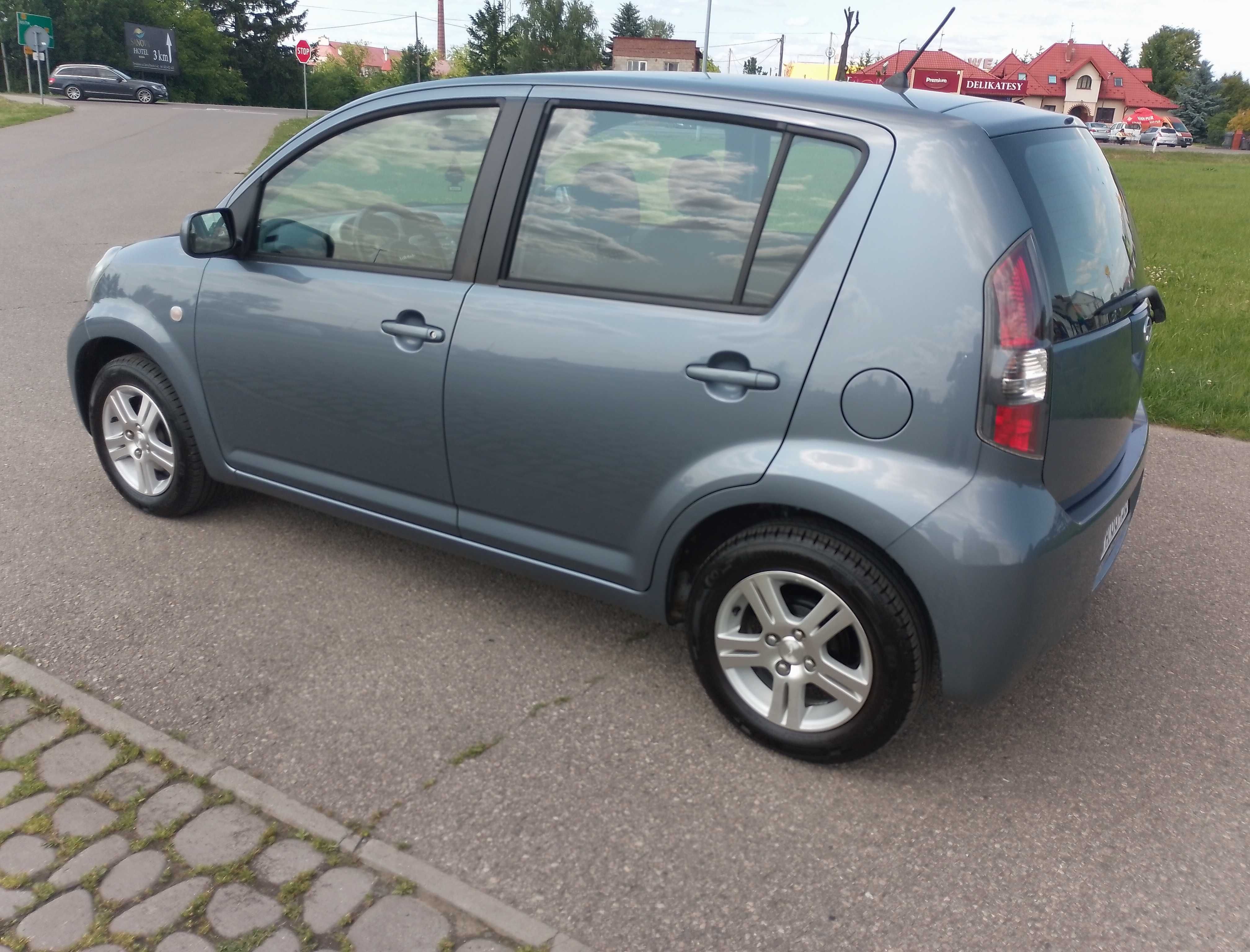 DAIHATSU SIRION 1.3 benzyna 2008 rok, zarejestrowany.