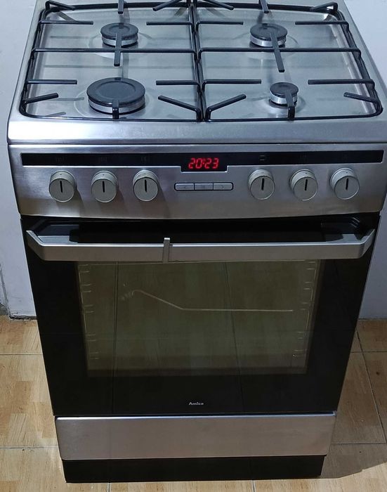 kuchenka gazowo elektryczna