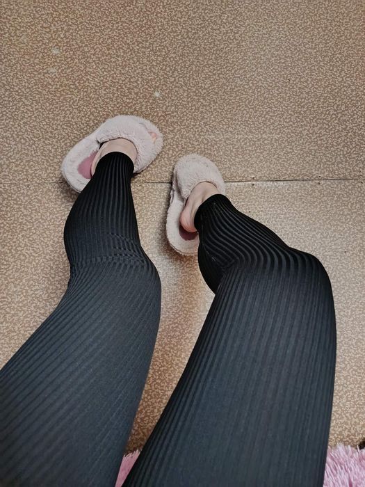 Лосіни у рубчік чорні