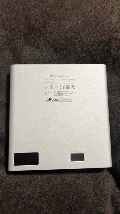 Ubiquiti UniFi Cloud Key Gen2 Plus (UCK-G2-PLUS)