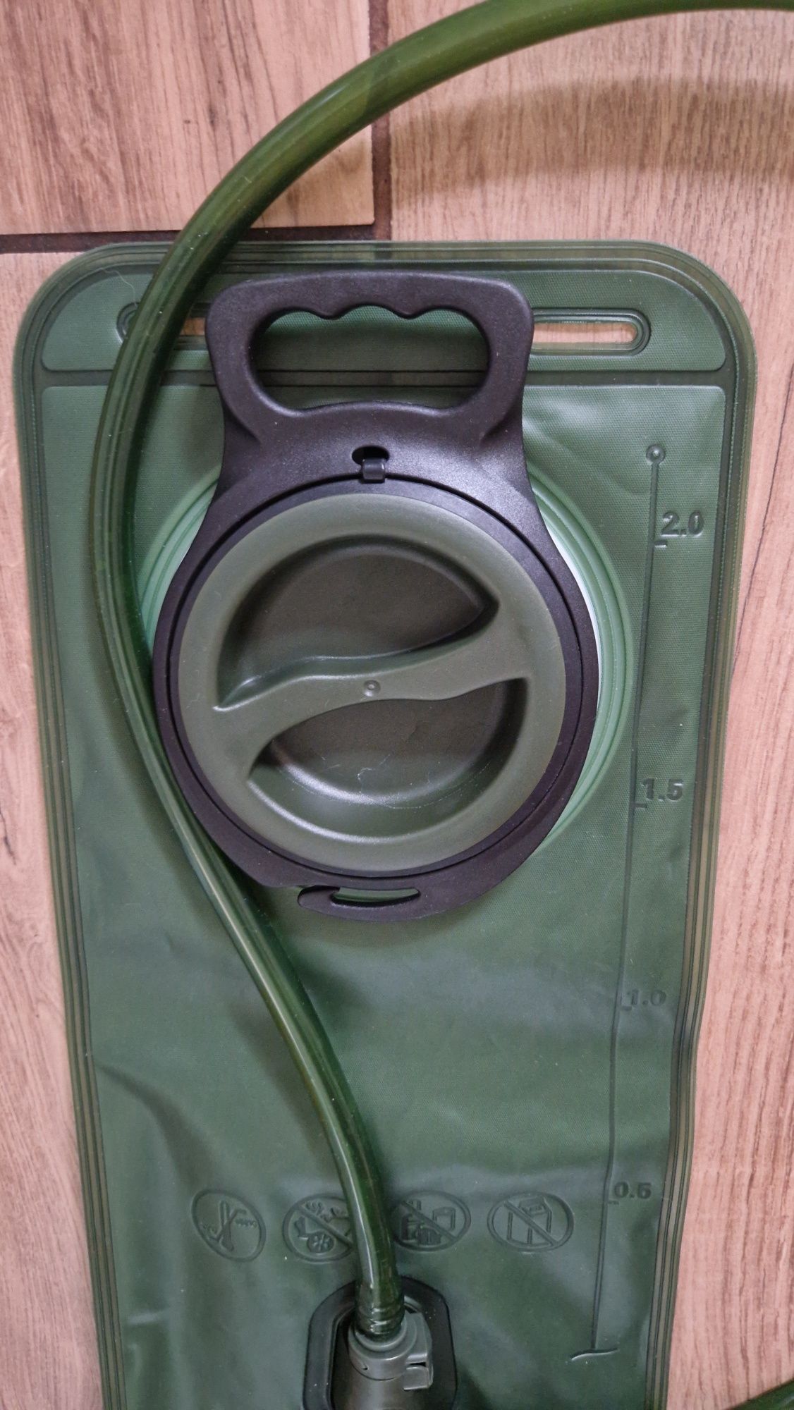 Bukłak militarny pęcherz nawodniający, 2 l, do plecaka turystyc