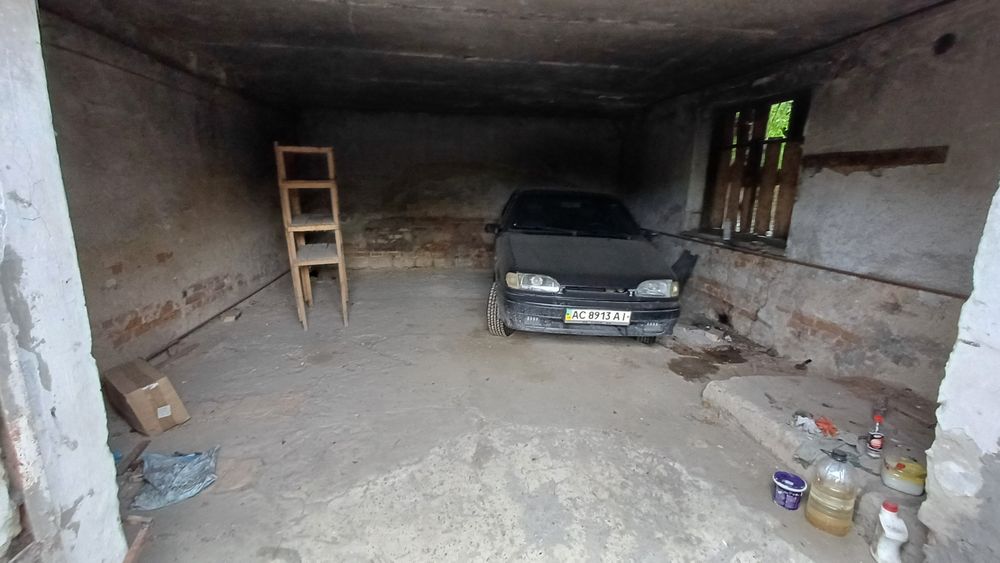 Здам в оренду приміщення та територію