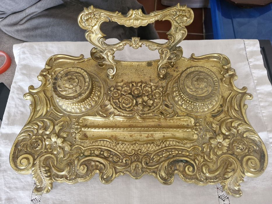 Tinteiro antigo dourado