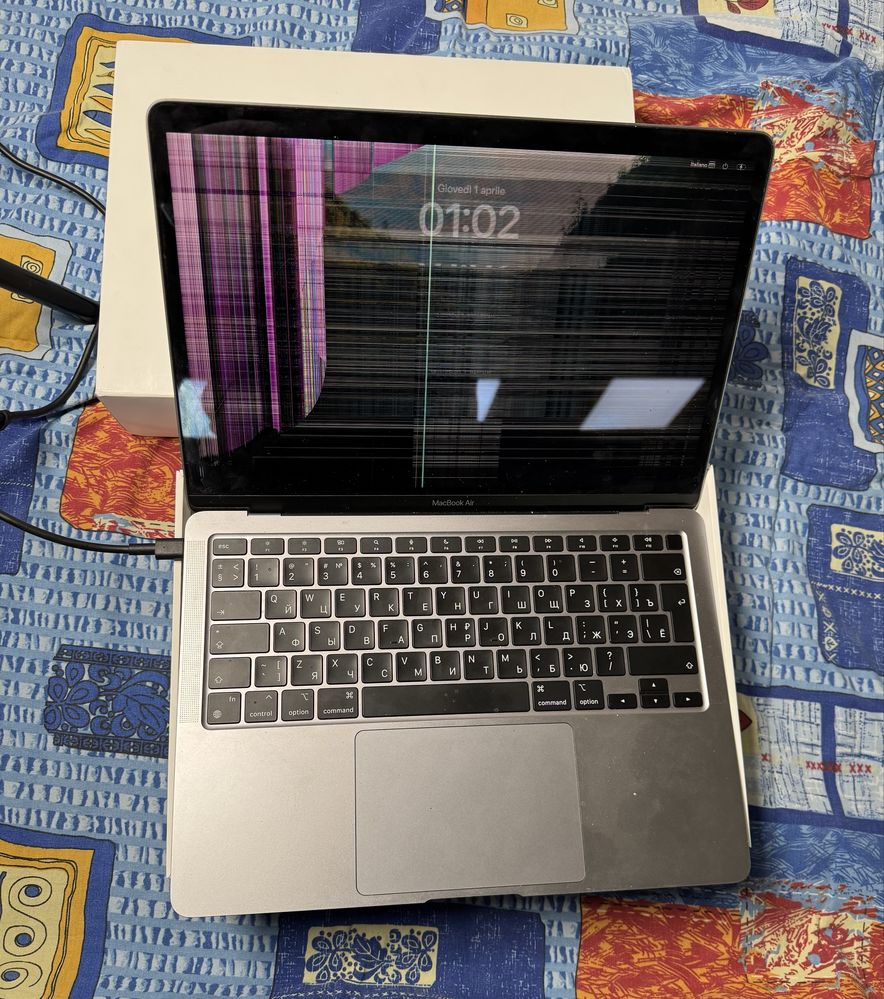Продам маккбук MacBook Air (M1 2020) Space Gray [A2337