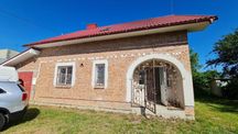 Будинок з частковим ремонтом із земельною ділянкою в Крихівцях