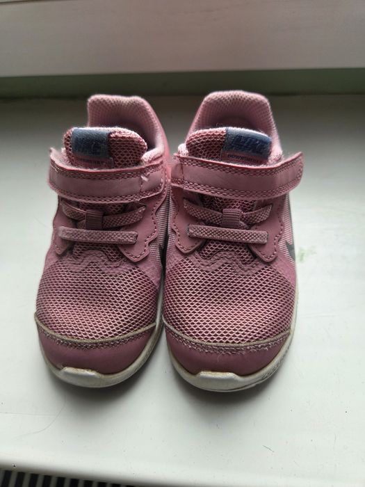 Buciki Nike dla dziewczynki