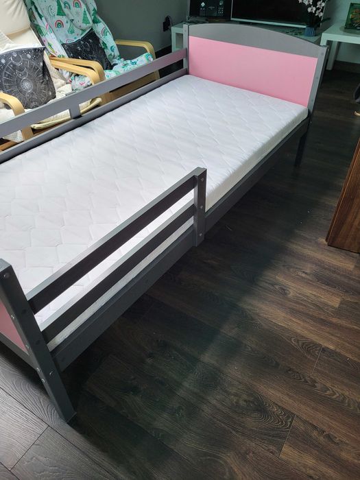 Łóżko dziecięce parterowe