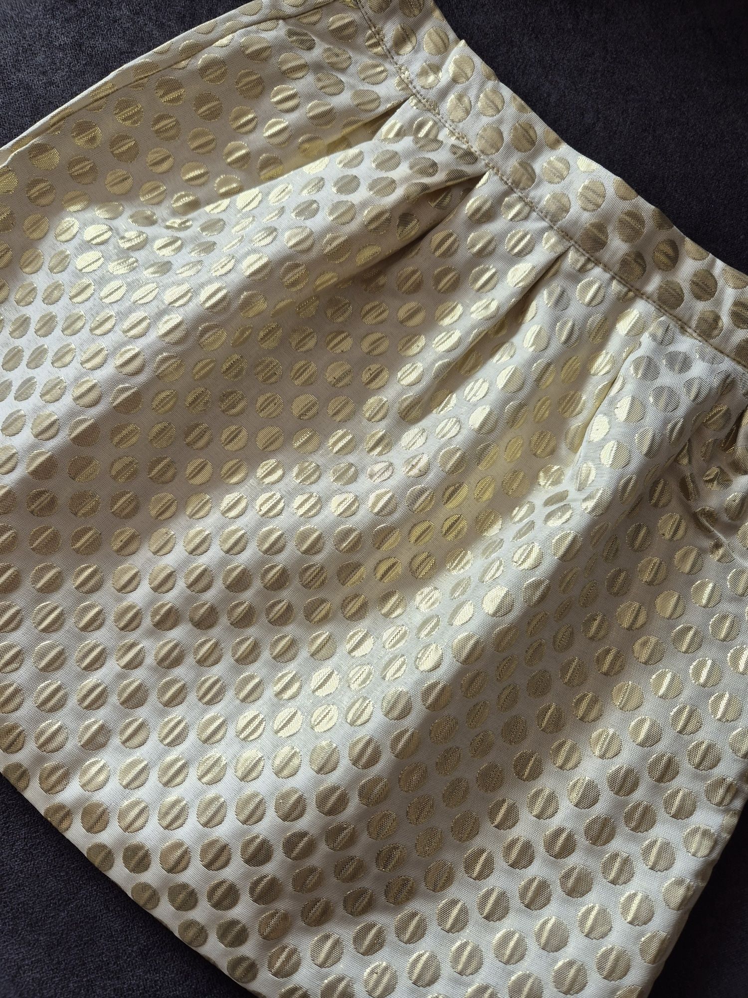 Złota spódniczka dla dziewczynki rozm. 92 cm