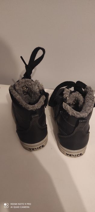 Buty ocieplane r. 27 dla chłopca