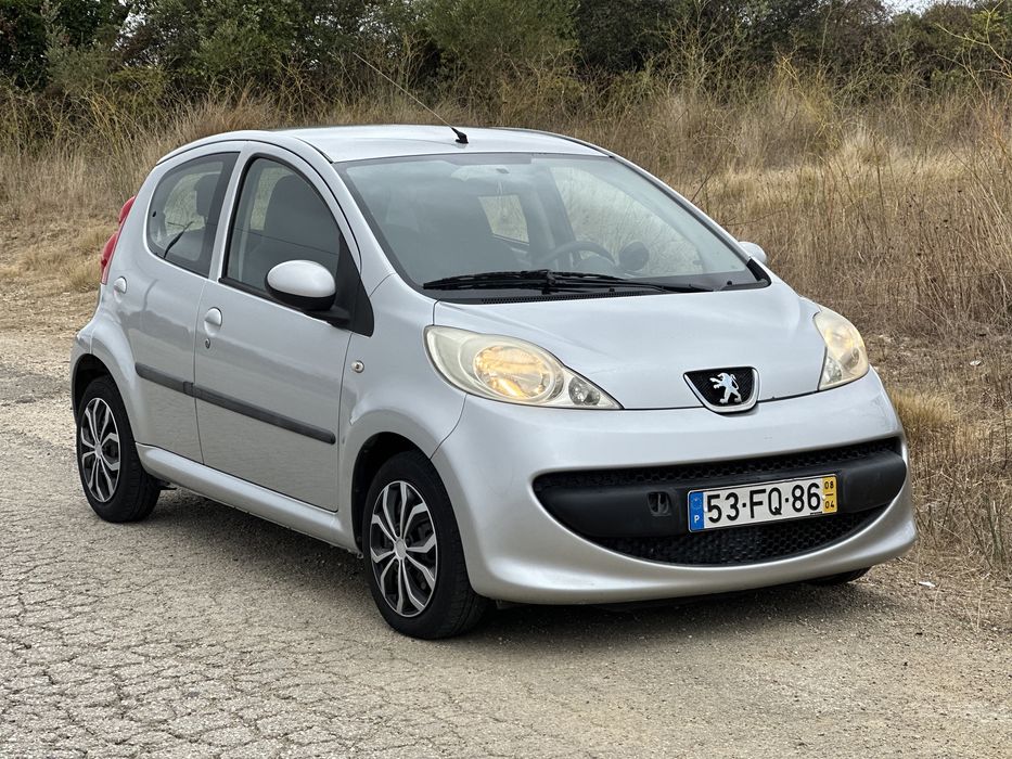 Peugeot 107 1.0 - Em muito bom estado