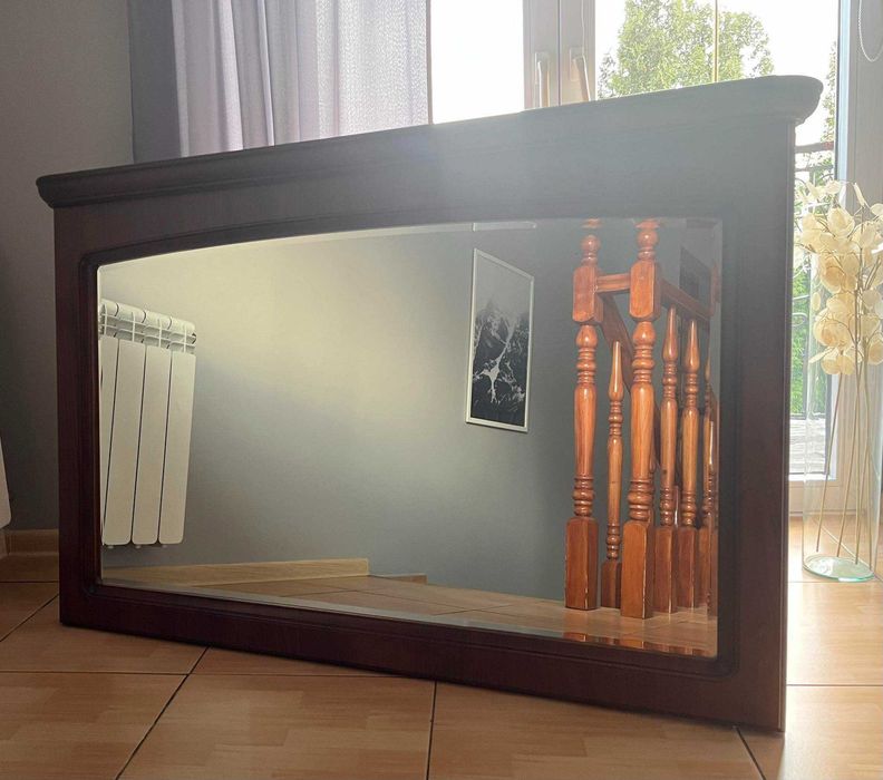 Sprzedam lustro z kolekcji Black Red White