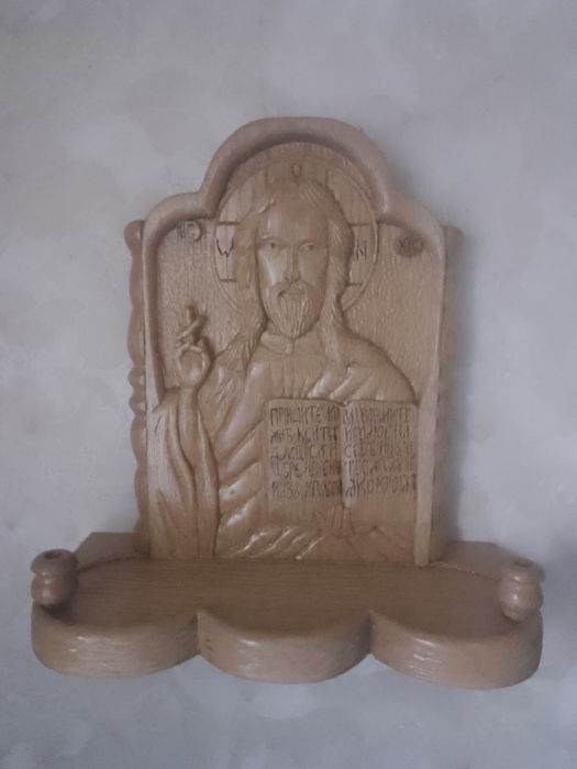 Икона ручной работы с подсвечниками