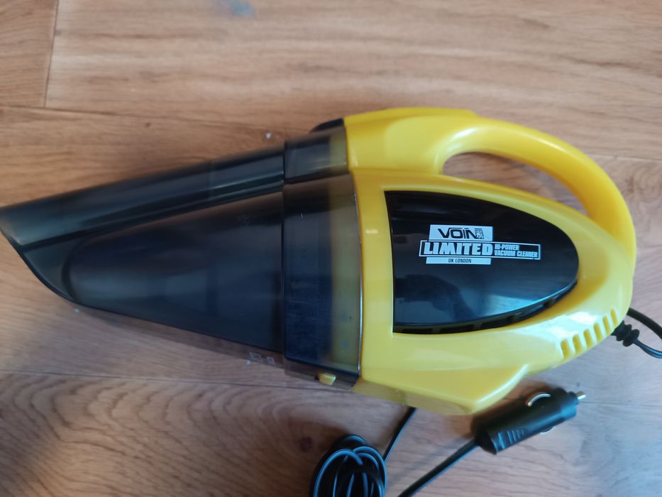 Продам пилосос в машину