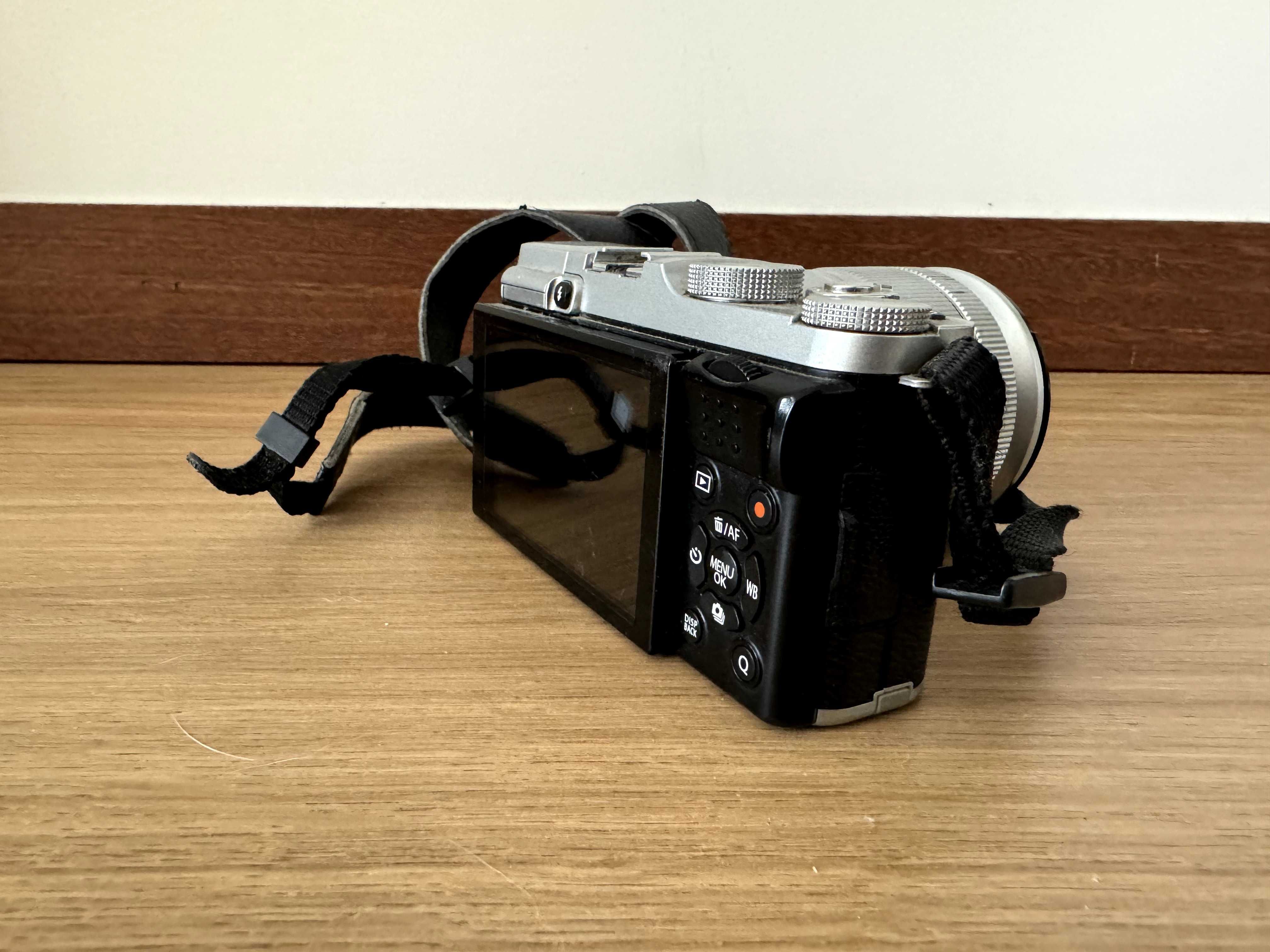 Fujifilm X-A2 com lente 16-55 mm