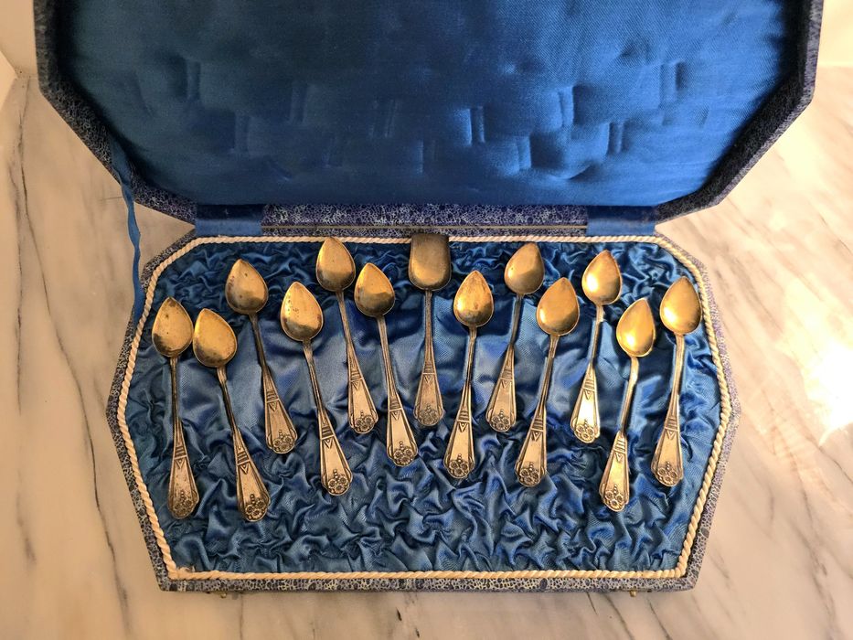 Conjunto Art Deco de 12 Colheres de Chá em Prata 835 – Cabeça de Águia