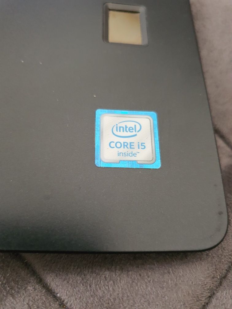 Laptop dell latitude 3570 15.6 cala Led i5 core Windows 10 pro