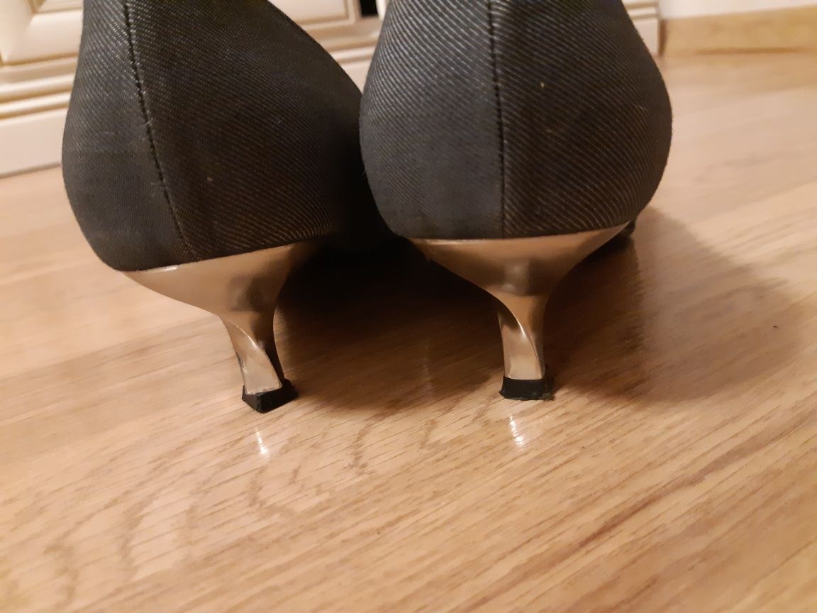 Туфли женские Casadei Италия, размер 40