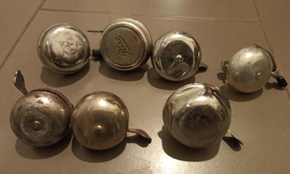 Stare dzwonki rowerowe z prl retro