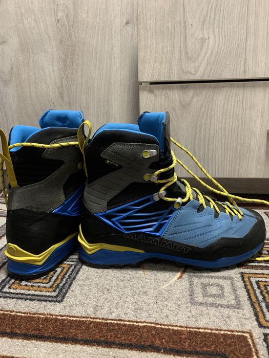 Mammut Kento Pro High GTX M Gentian/Dark Titanium