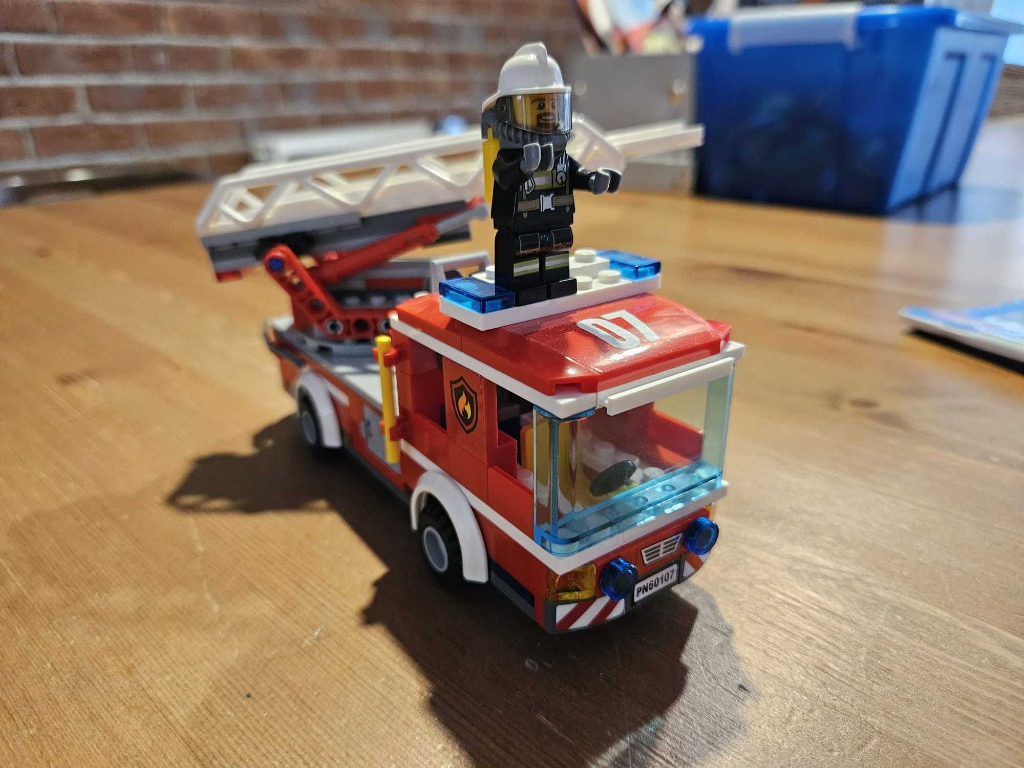 Klocki LEGO - wóz strażacki z drabiną - zestaw 60107 + PREZENT !!