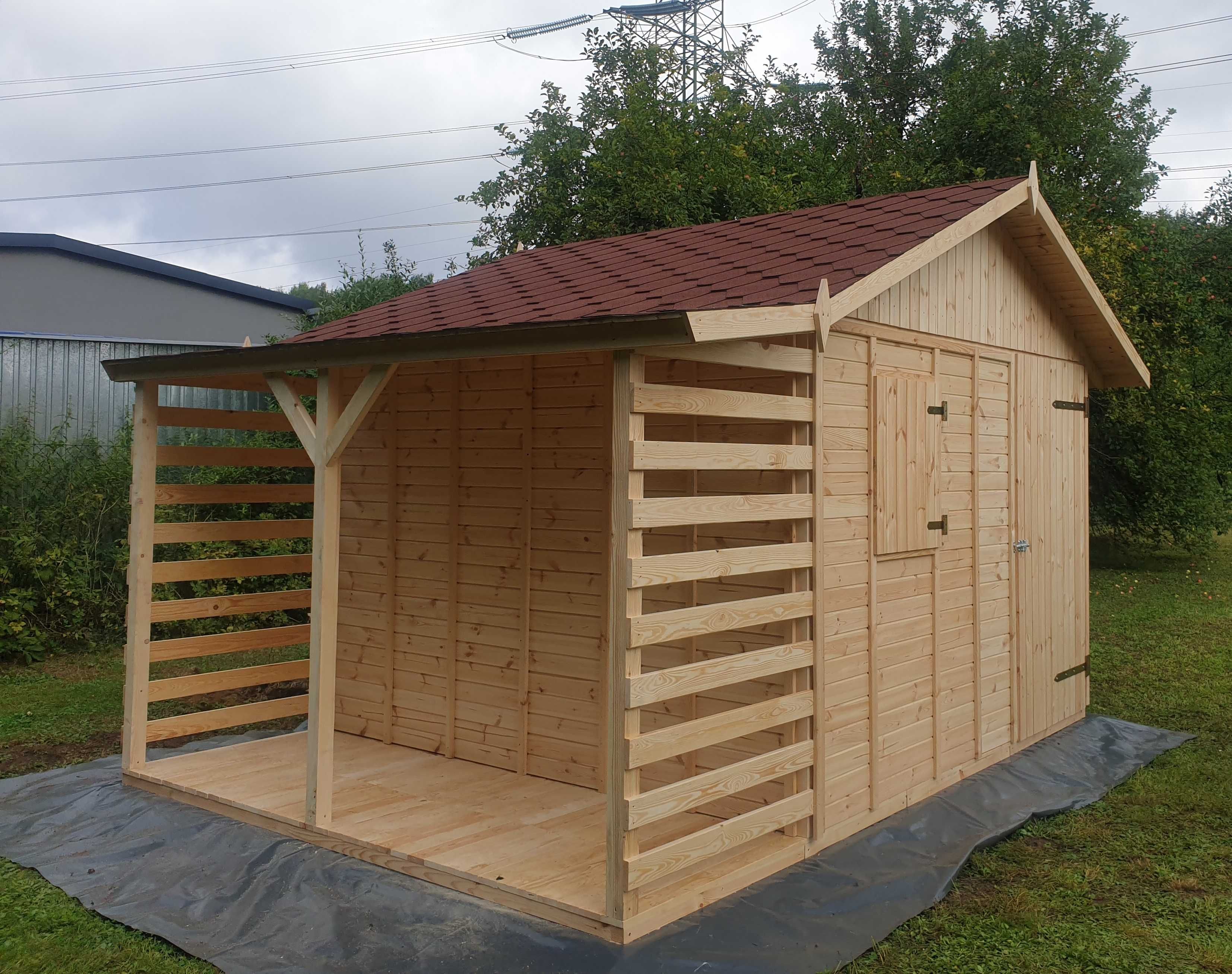 Domek ogrodowy drewniany 3×3 m z drewutnią 1×3 m Drewutnia Szopa 12m2