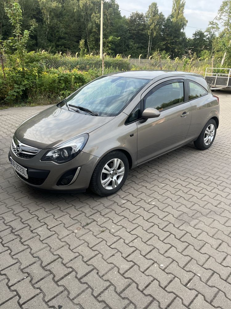 Opel Corsa d 1.4 benzyna automat
