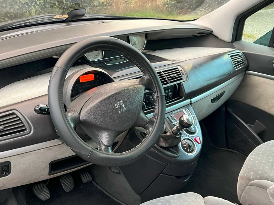 Peugeot 807 2.0 HDi Nacional