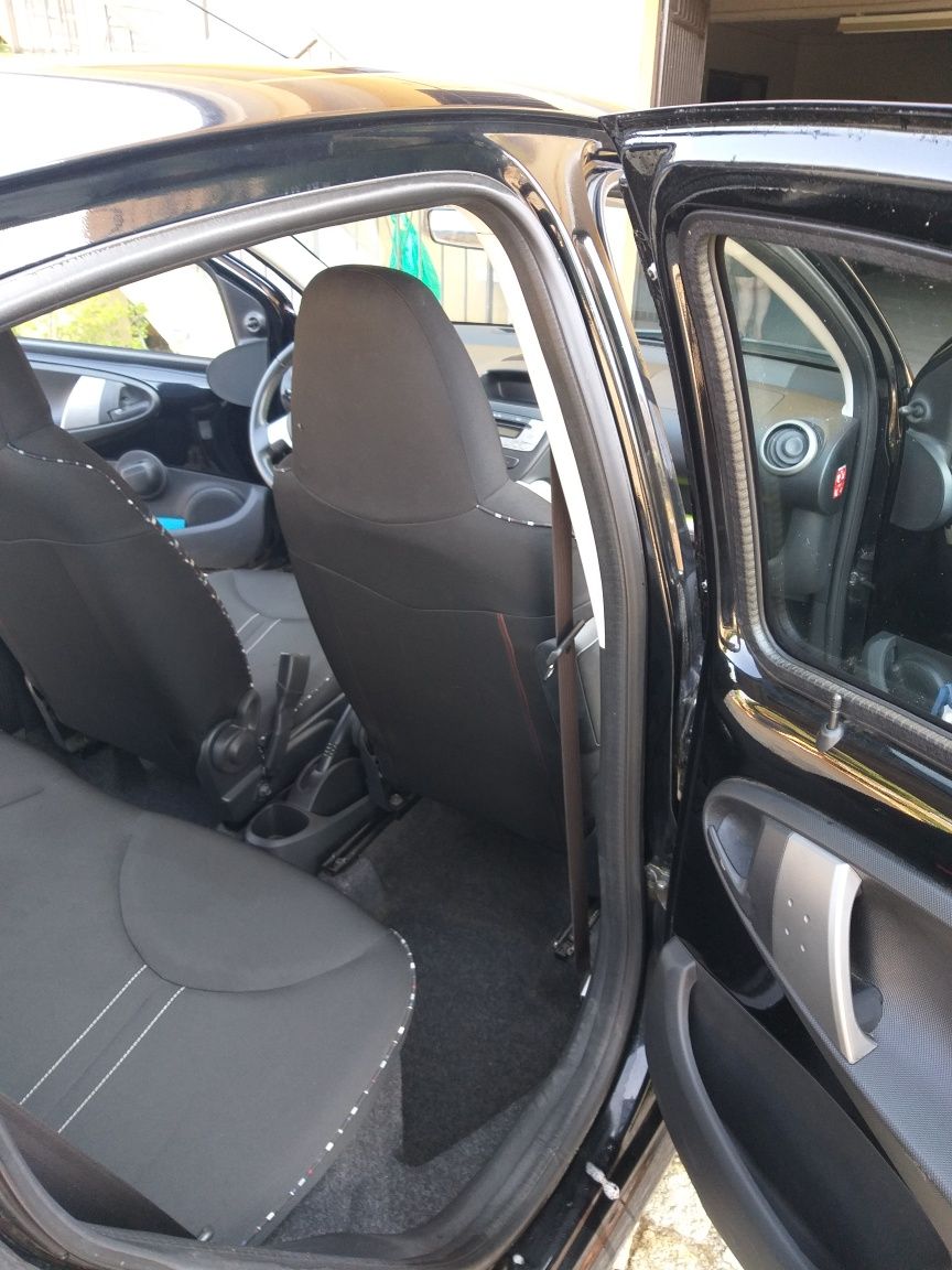 Automóvel Citroen C1 2013