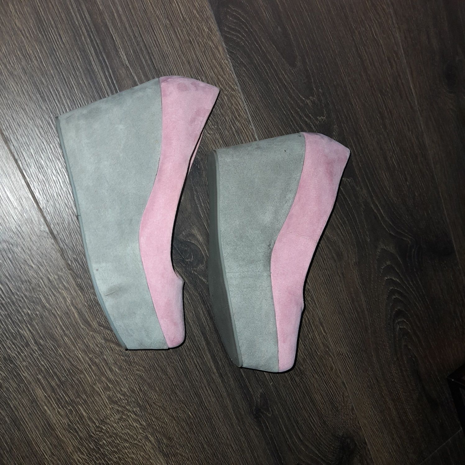 Piękne buty na koturnie brudnu róż  i szary Divers r.40
