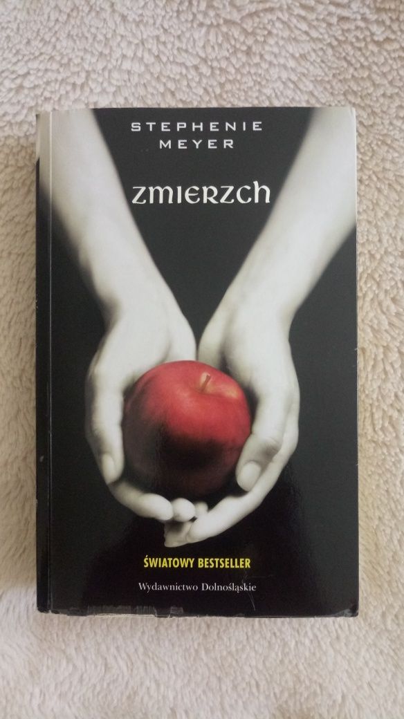 Książka saga Zmierzch Stephenie Meyer