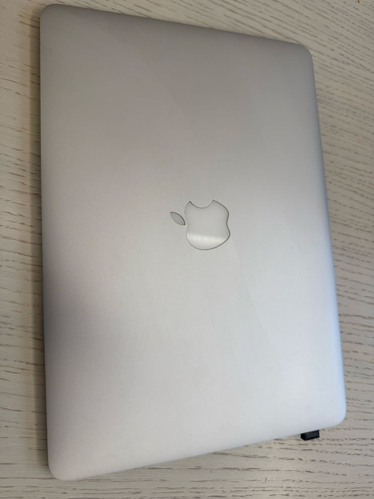 MacBook Air i7 8gb RAM, 250GB SSD STAN IGŁA!!!