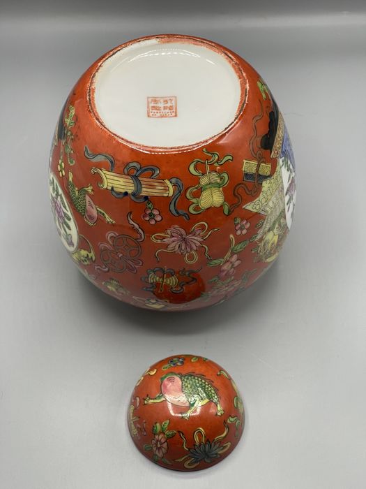 Pote em porcelana chinesa