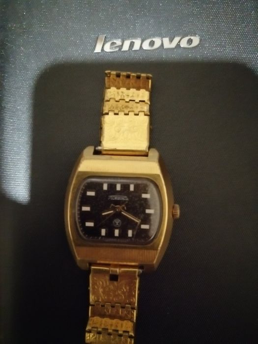 Часы Ракета"телевизор" позолоченные