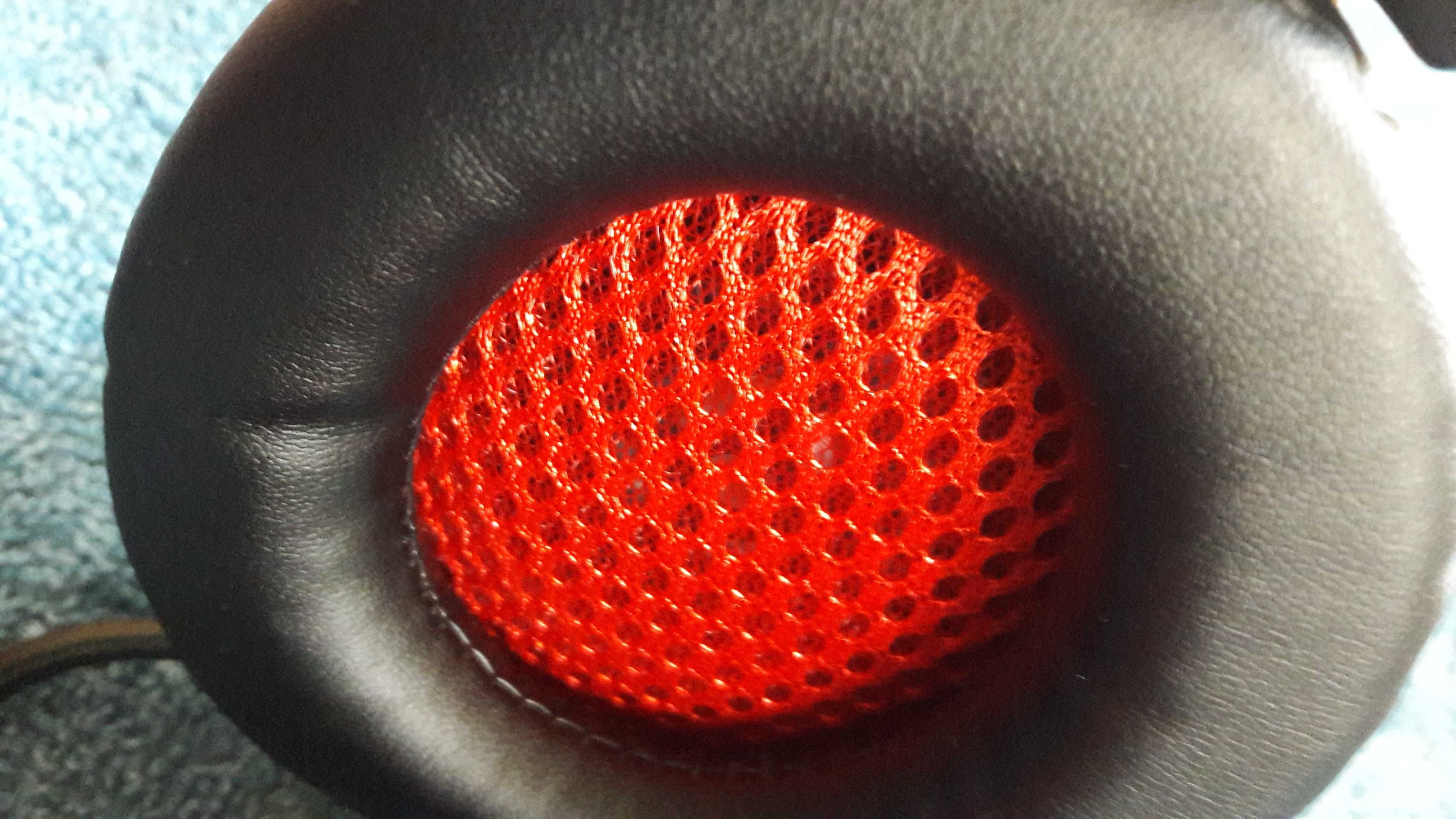Ігрові навушники з мікрофоном A1 Led