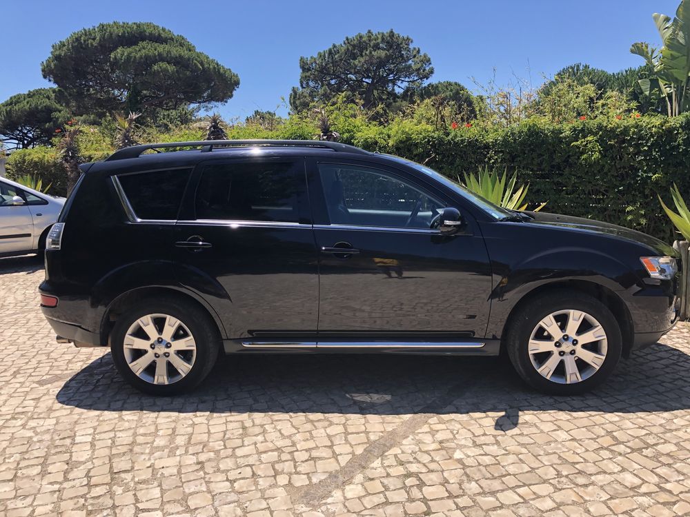 Mitsubishi Outlander 2011