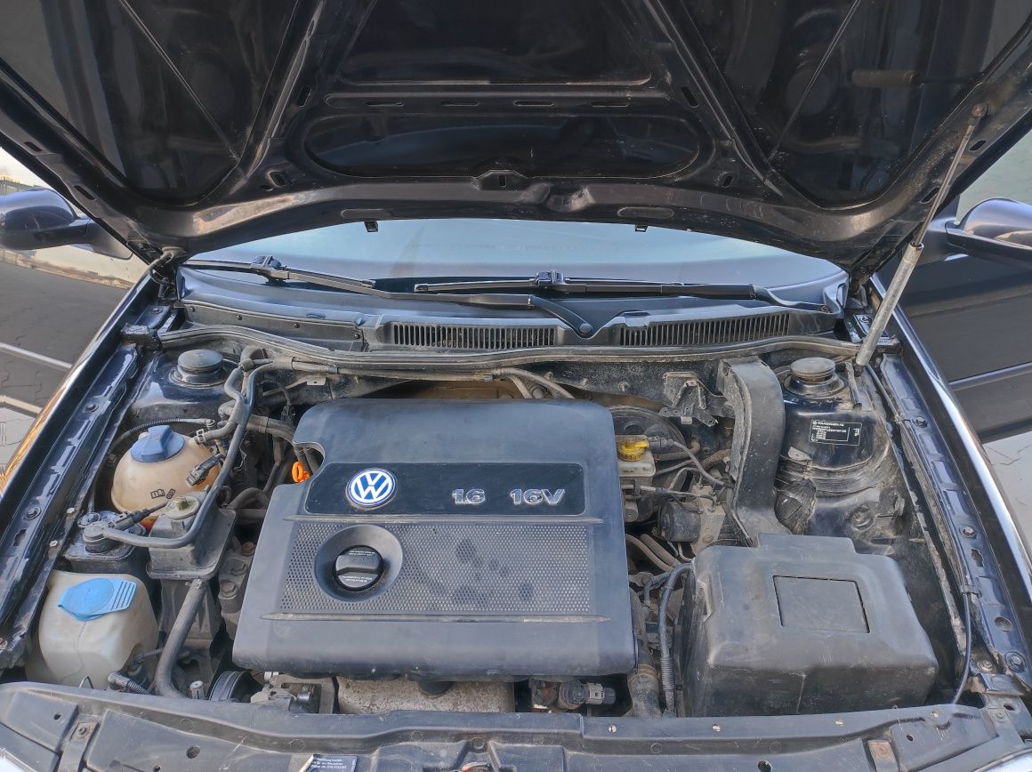 Volkswagen Golf 4 хетчбек 1.6